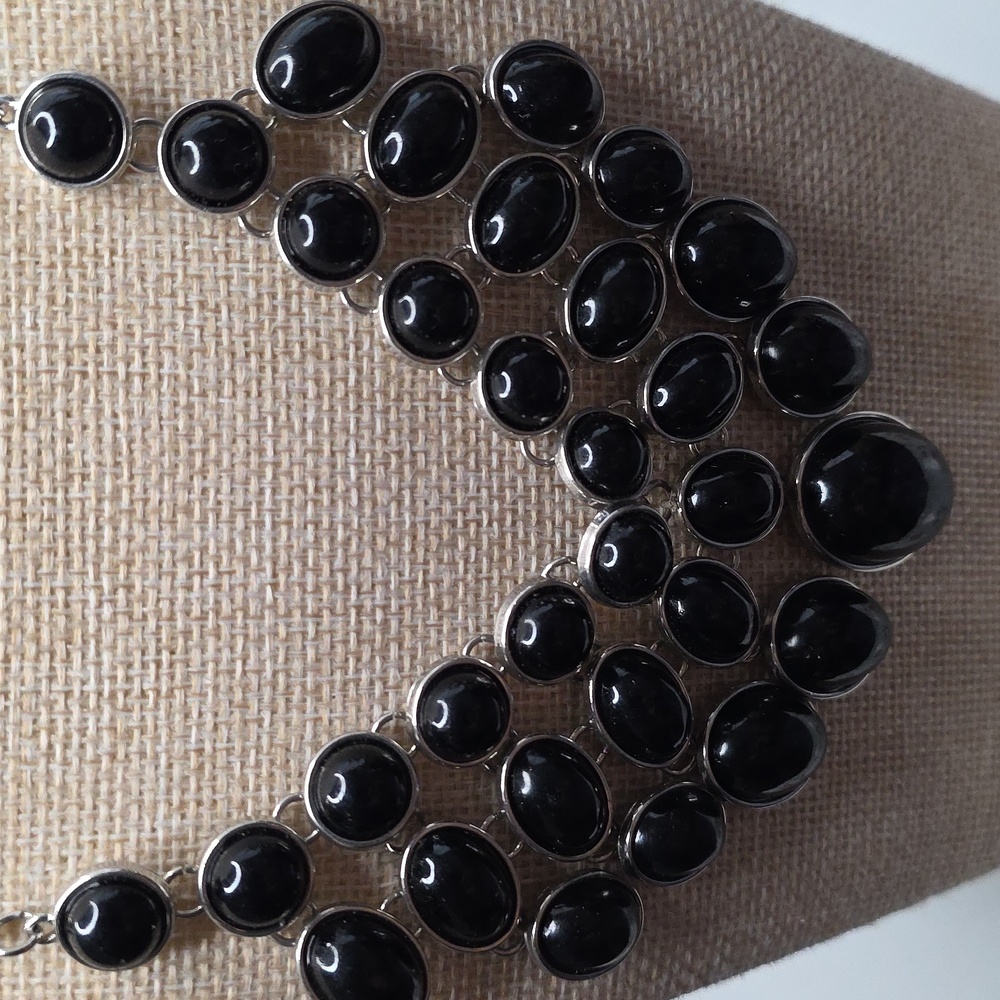 Statement Necklace Chocker Style - image 3